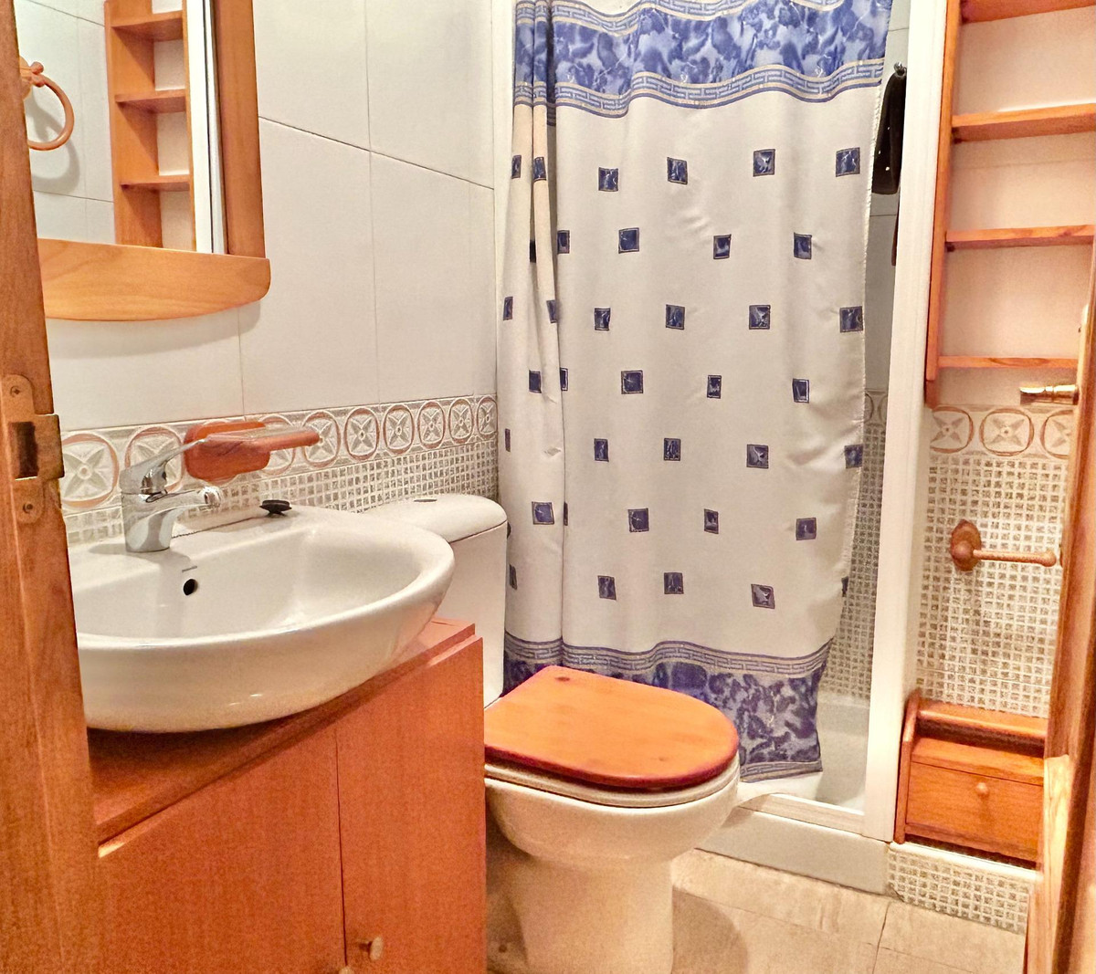 Se vende Apartamento Planta Media de 1 dormitorios en Costa Blanca, Alicante, España