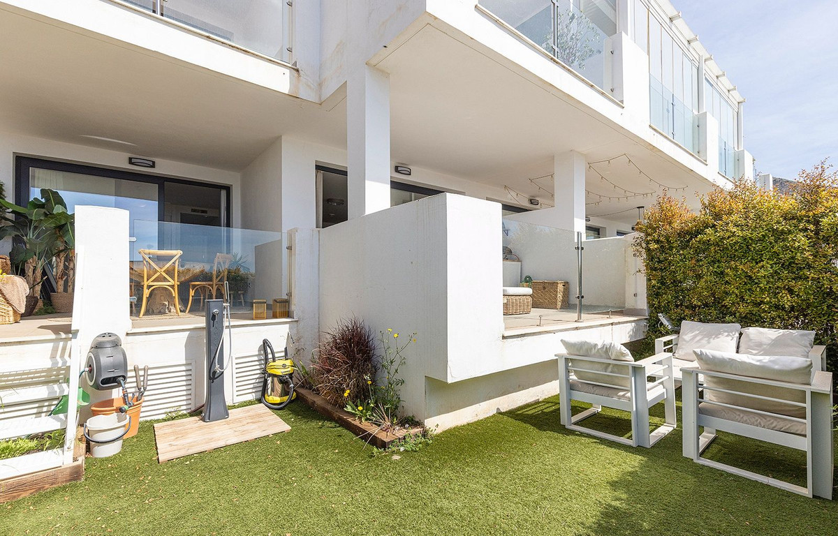 3 Bed Apartment for sale in Benalmadena Costa Del Sol, Málaga, Spain