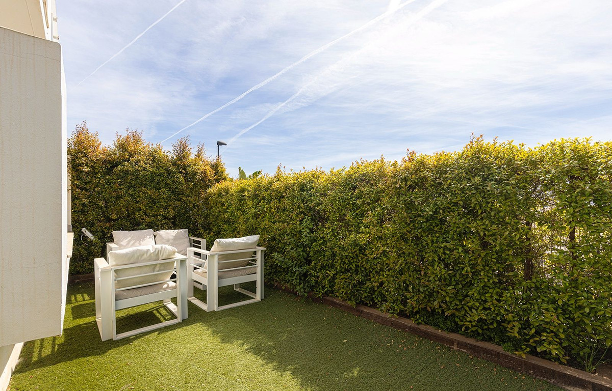 3 Bed Apartment for sale in Benalmadena Costa Del Sol, Málaga, Spain
