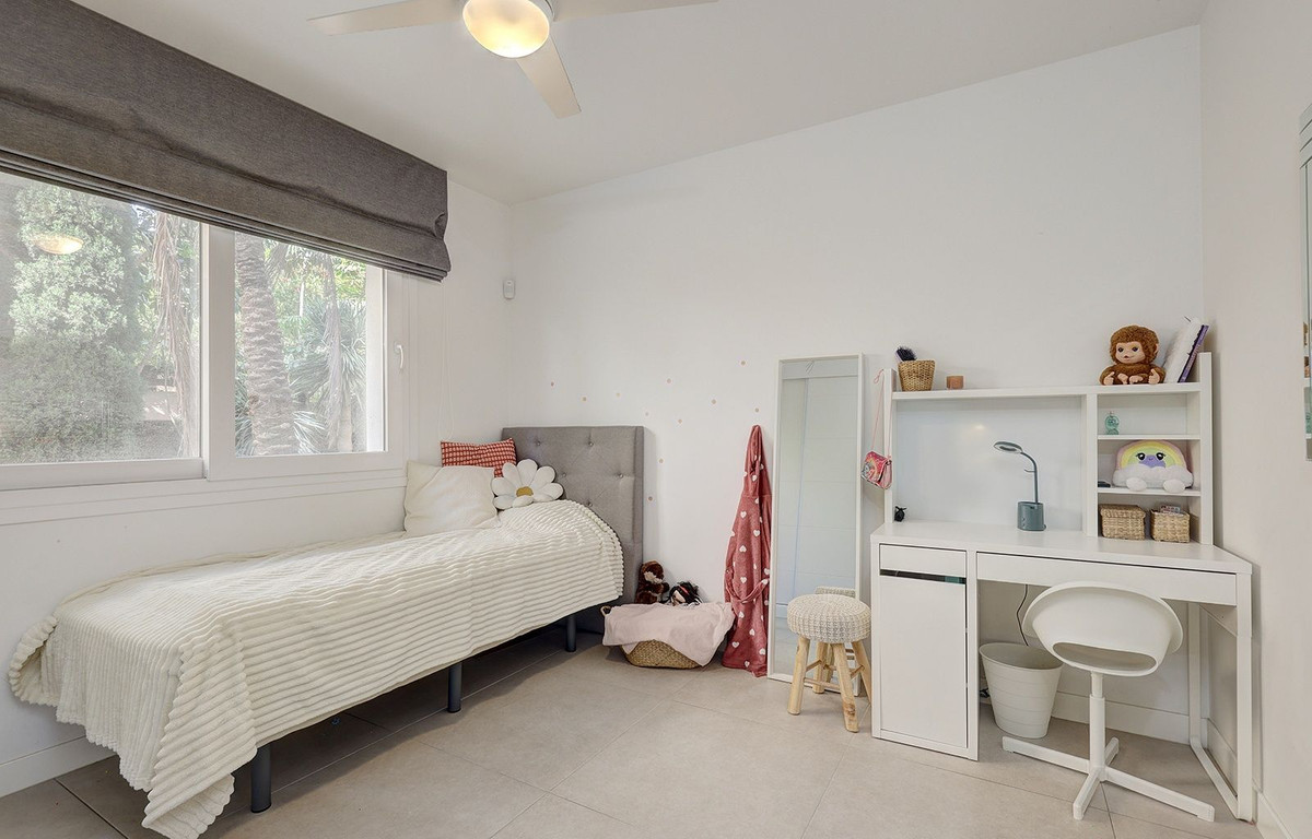 3 Bed Apartment for sale in Benalmadena Costa Del Sol, Málaga, Spain