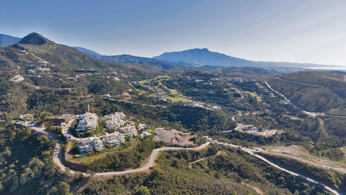 3 Bed Apartment for sale in Benahavís Costa Del Sol, Málaga, Spain