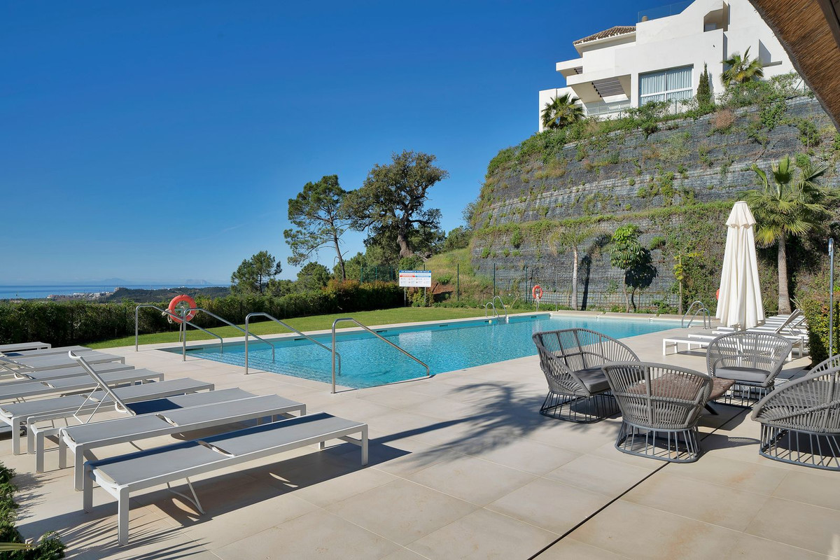 3 Bed Apartment for sale in Benahavís Costa Del Sol, Málaga, Spain
