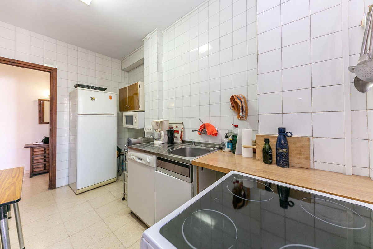 3 Bed Apartment for sale in Fuengirola Costa Del Sol, Málaga, Spain