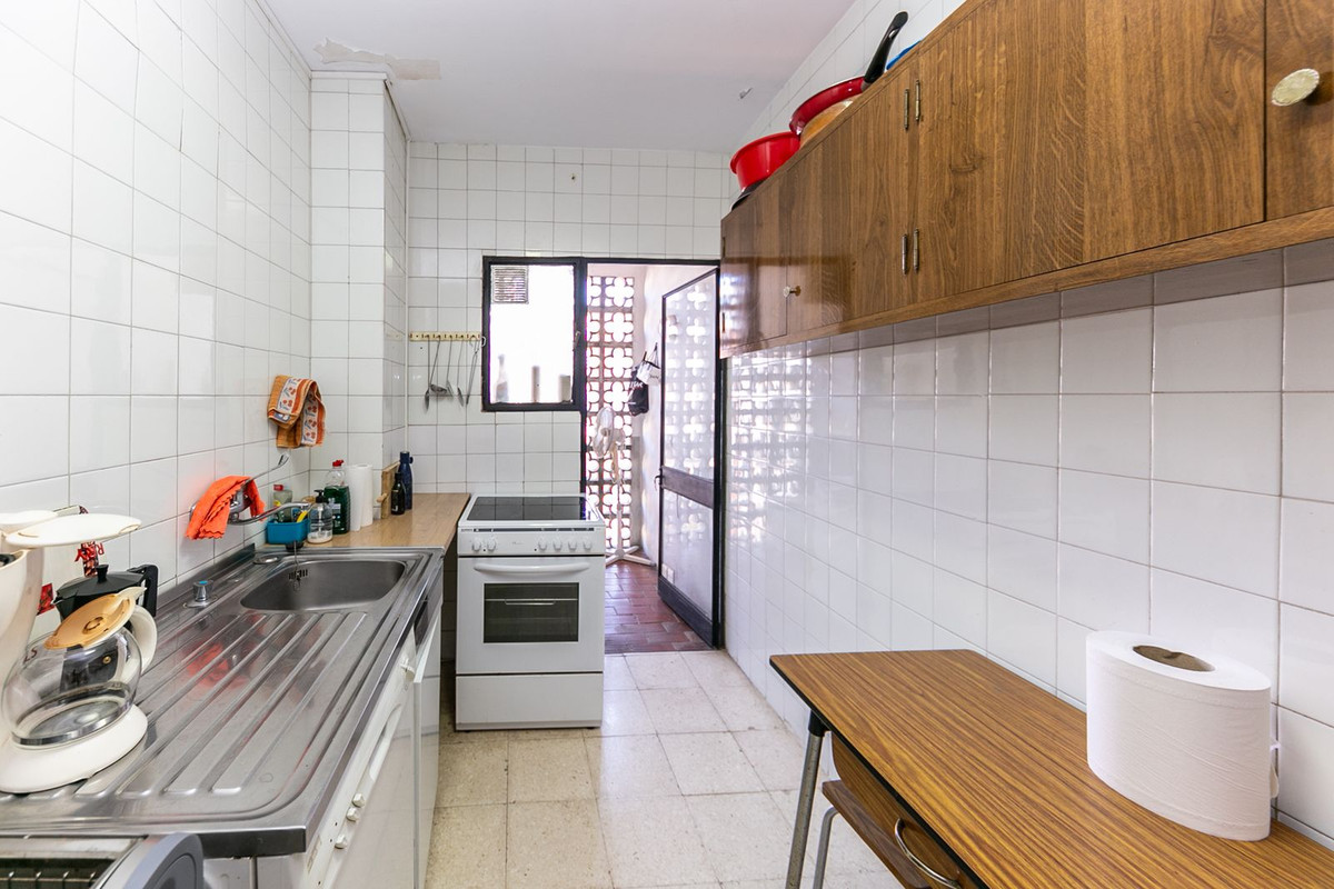 3 Bed Apartment for sale in Fuengirola Costa Del Sol, Málaga, Spain