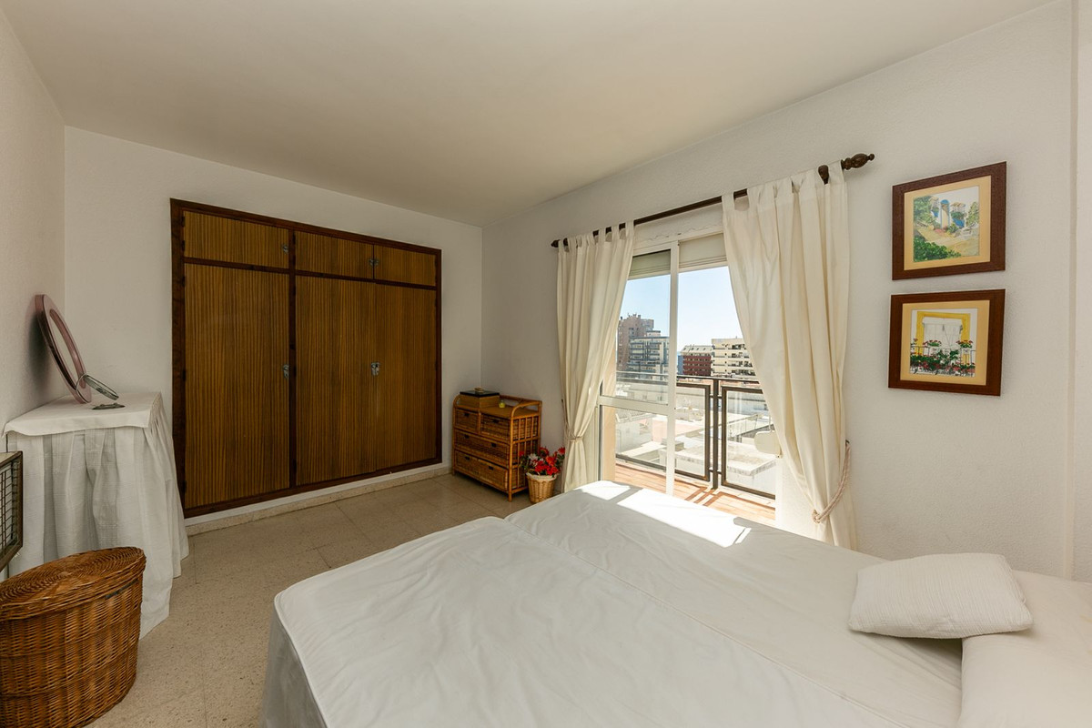 3 Bed Apartment for sale in Fuengirola Costa Del Sol, Málaga, Spain