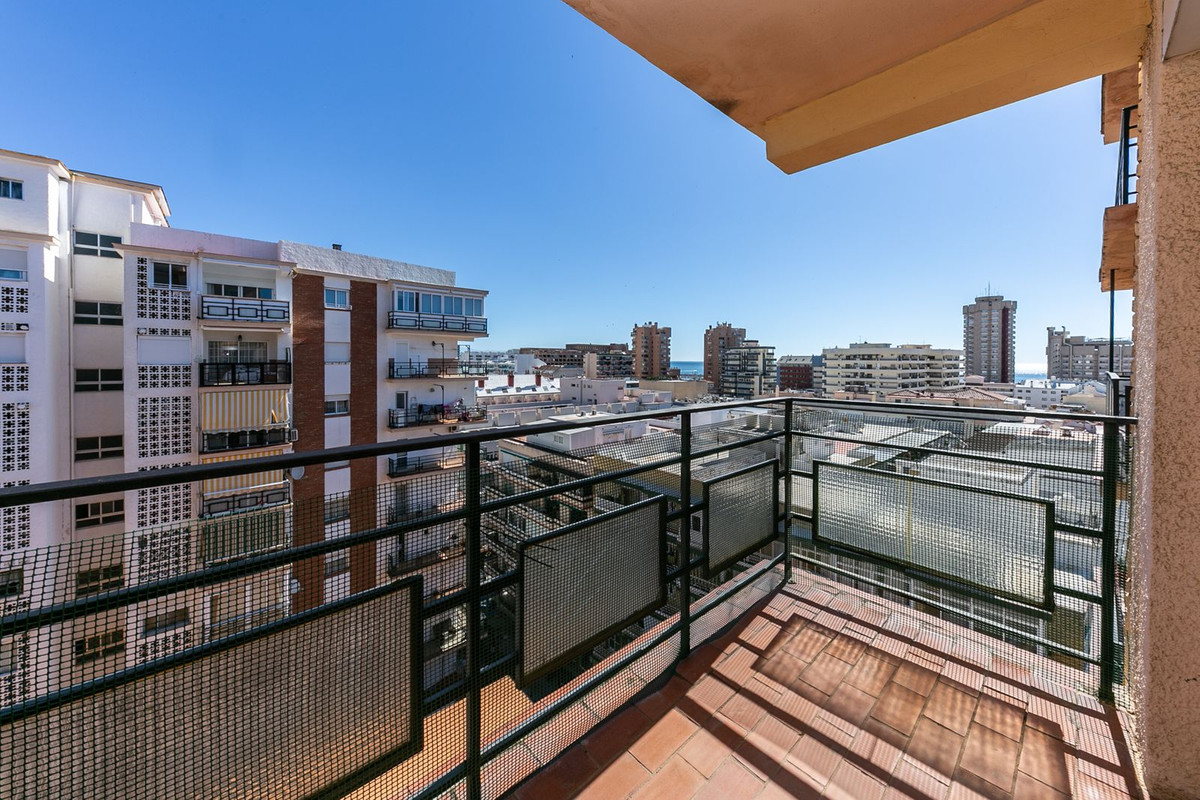 3 Bed Apartment for sale in Fuengirola Costa Del Sol, Málaga, Spain