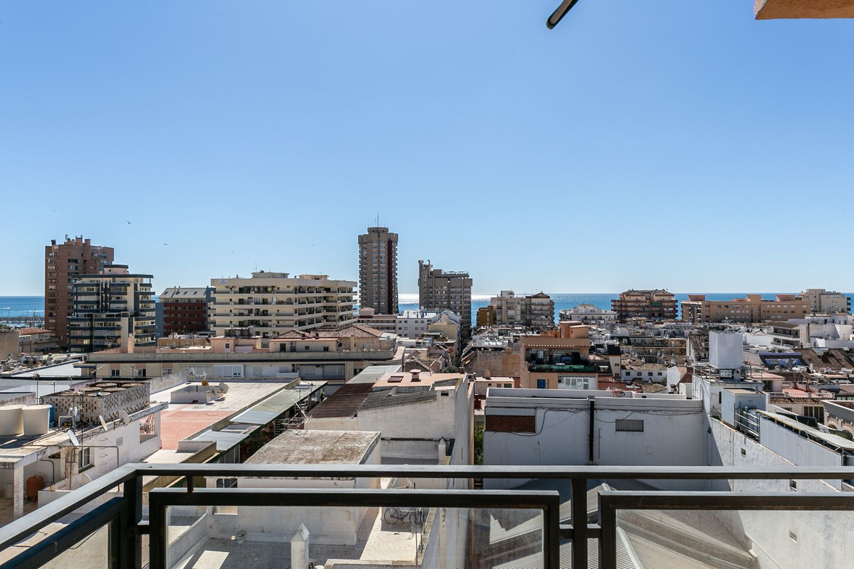 3 Bed Apartment for sale in Fuengirola Costa Del Sol, Málaga, Spain