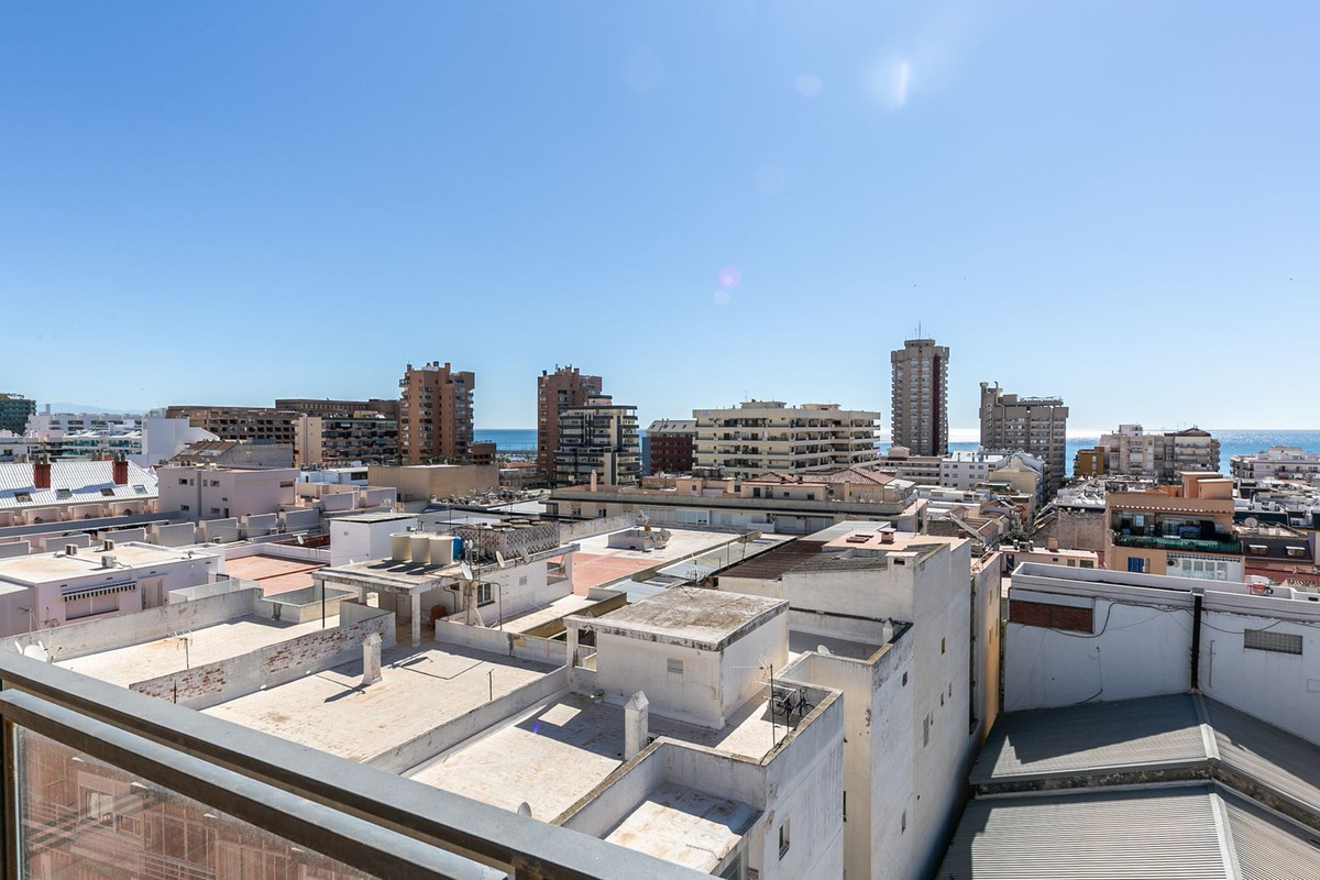 3 Bed Apartment for sale in Fuengirola Costa Del Sol, Málaga, Spain