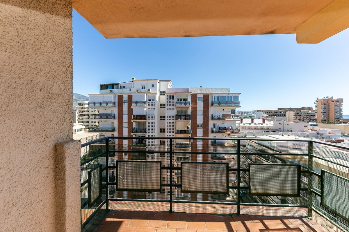 3 Bed Apartment for sale in Fuengirola Costa Del Sol, Málaga, Spain