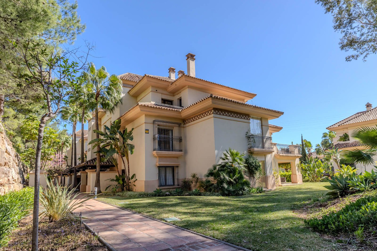 2 Bed Apartment for sale in Río Real Costa Del Sol, Málaga, Spain