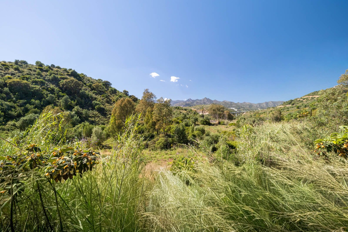 2 Bed Apartment for sale in Río Real Costa Del Sol, Málaga, Spain