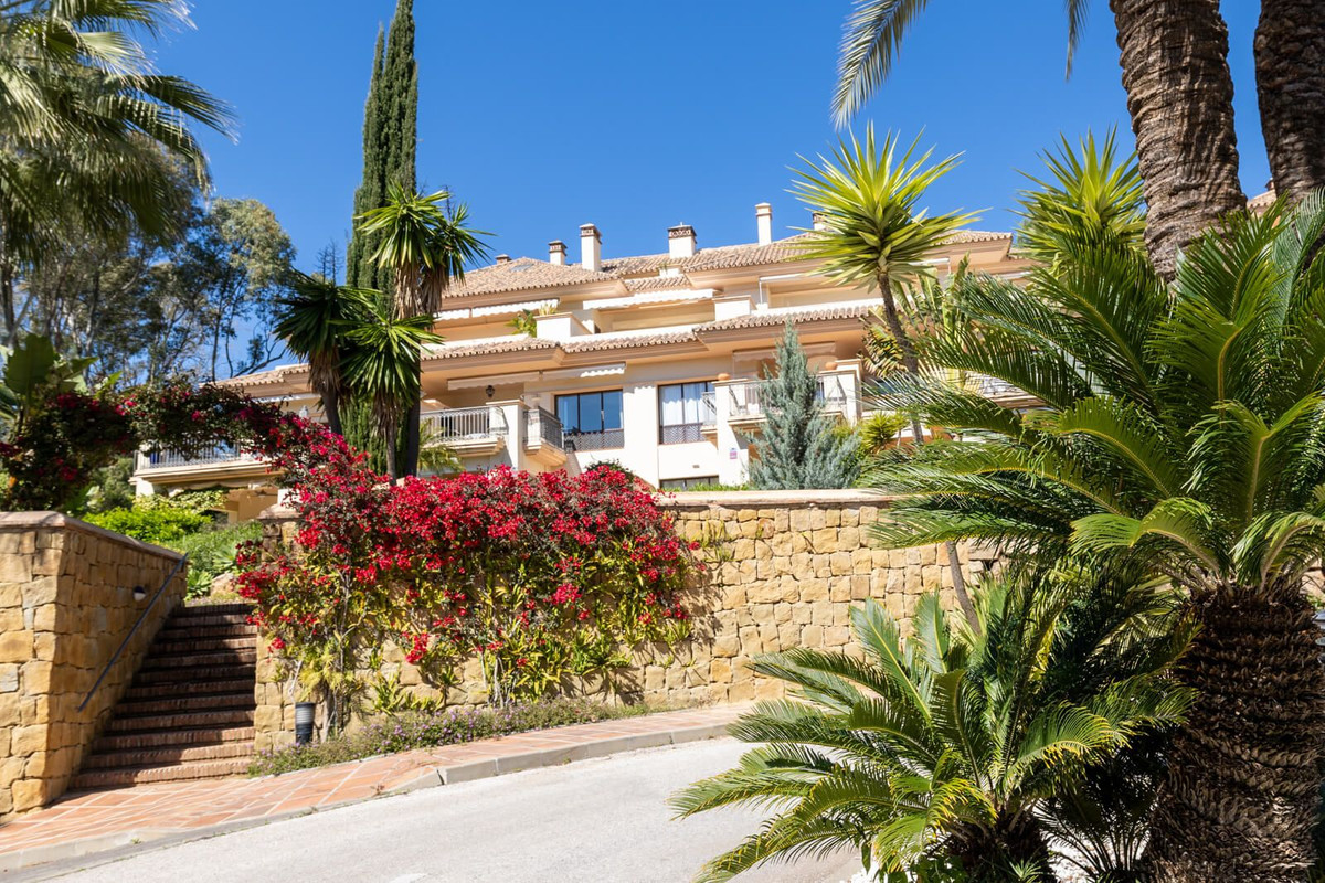 2 Bed Apartment for sale in Río Real Costa Del Sol, Málaga, Spain