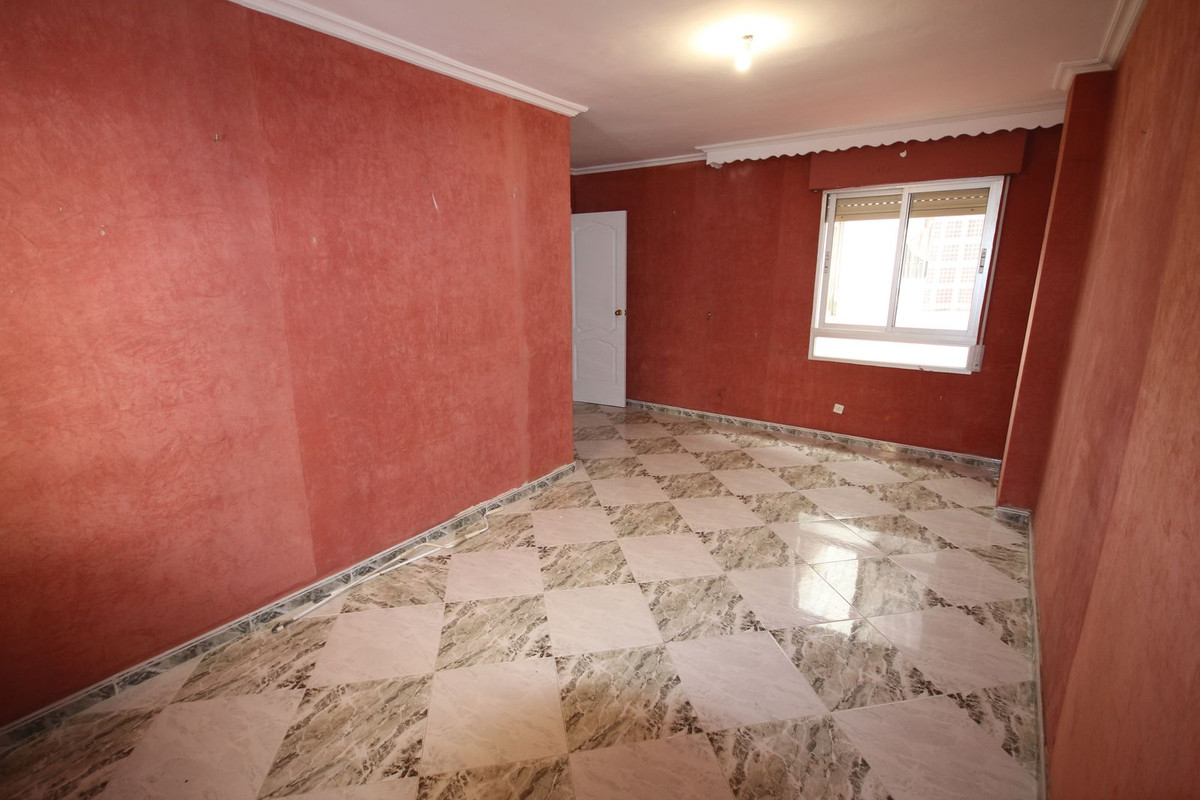 Se vende Apartamento Planta Media de 4 dormitorios en Costa Del Sol, Málaga, España