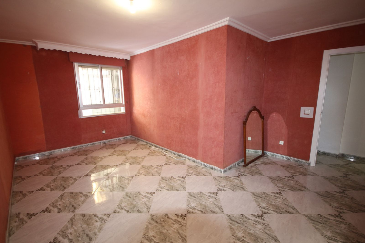 Se vende Apartamento Planta Media de 4 dormitorios en Costa Del Sol, Málaga, España