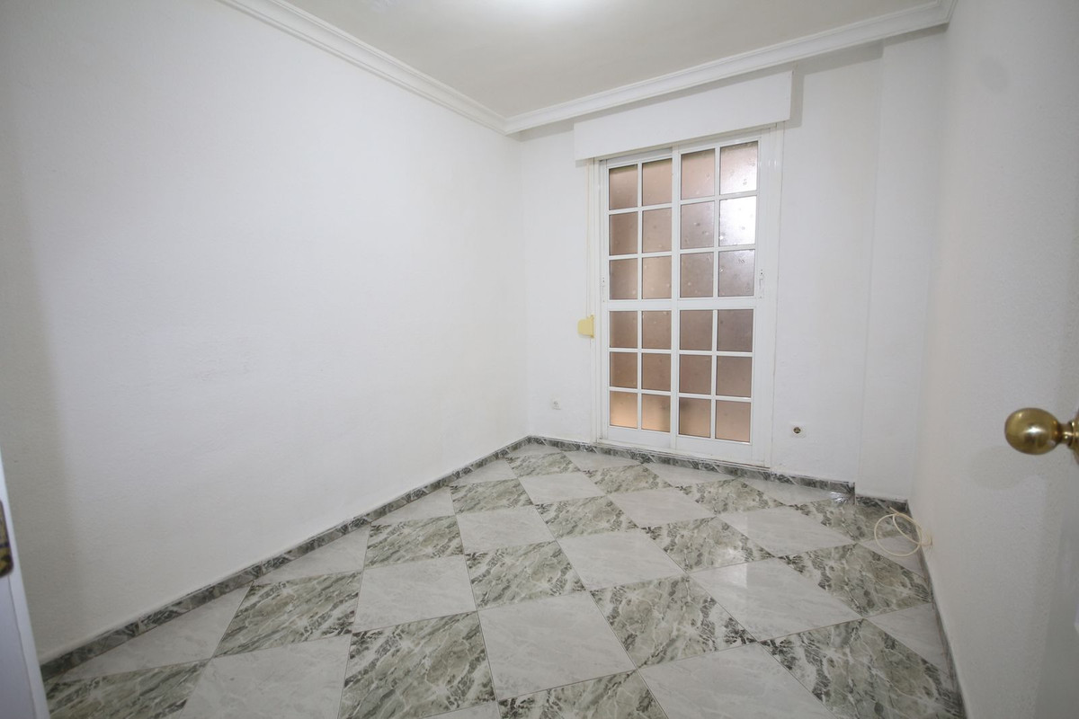 Se vende Apartamento Planta Media de 4 dormitorios en Costa Del Sol, Málaga, España
