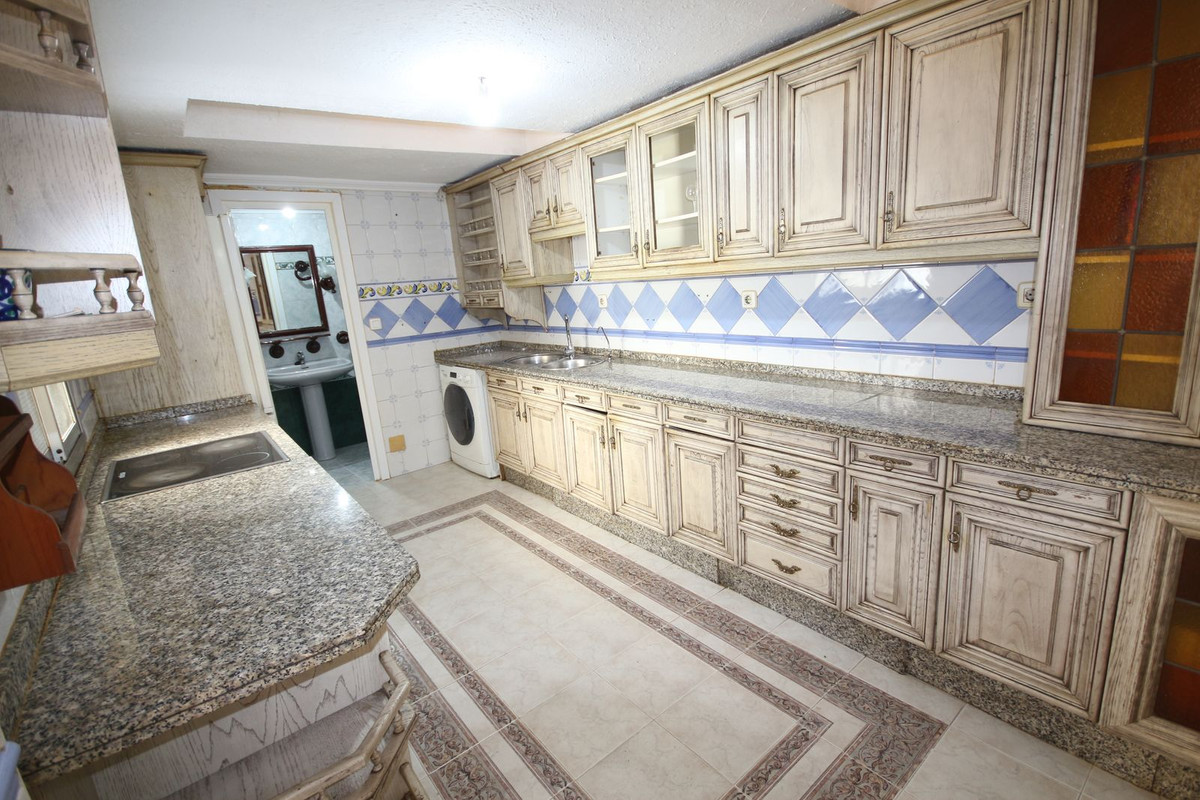 Se vende Apartamento Planta Media de 4 dormitorios en Costa Del Sol, Málaga, España
