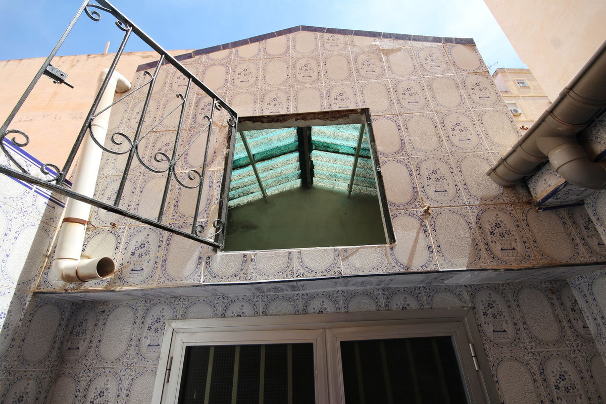 Se vende Apartamento Planta Media de 4 dormitorios en Costa Del Sol, Málaga, España