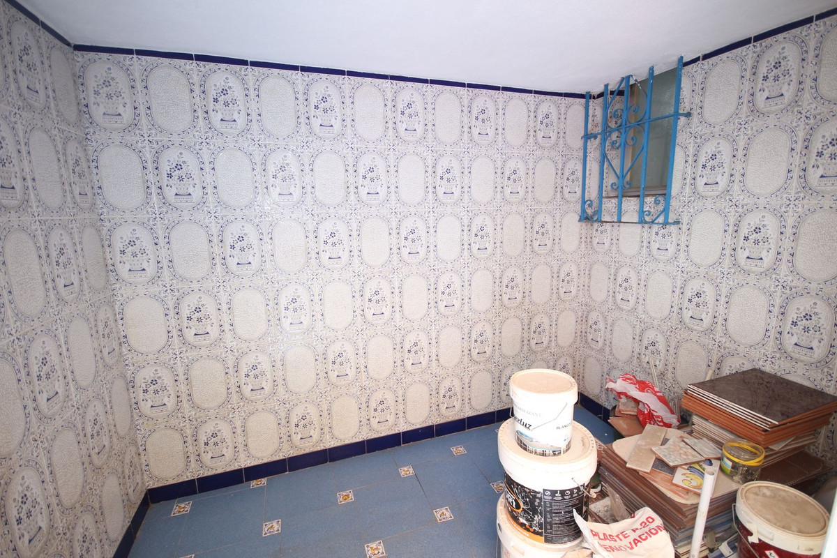 Se vende Apartamento Planta Media de 4 dormitorios en Costa Del Sol, Málaga, España