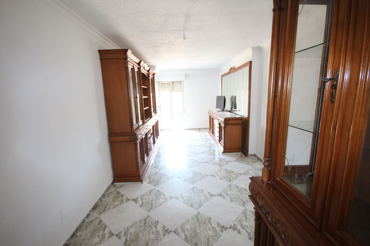 Se vende Apartamento Planta Media de 4 dormitorios en Costa Del Sol, Málaga, España