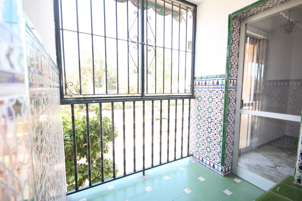 Se vende Apartamento Planta Media de 4 dormitorios en Costa Del Sol, Málaga, España