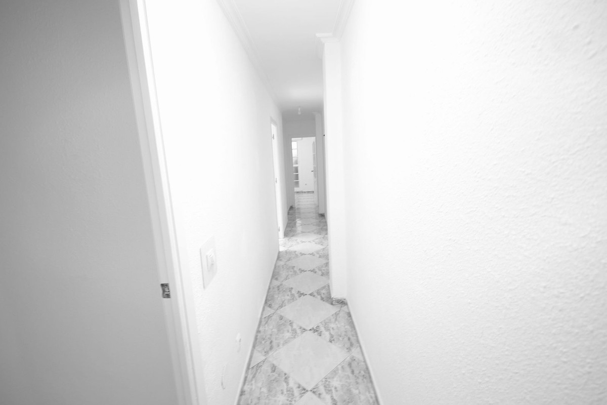 Se vende Apartamento Planta Media de 4 dormitorios en Costa Del Sol, Málaga, España