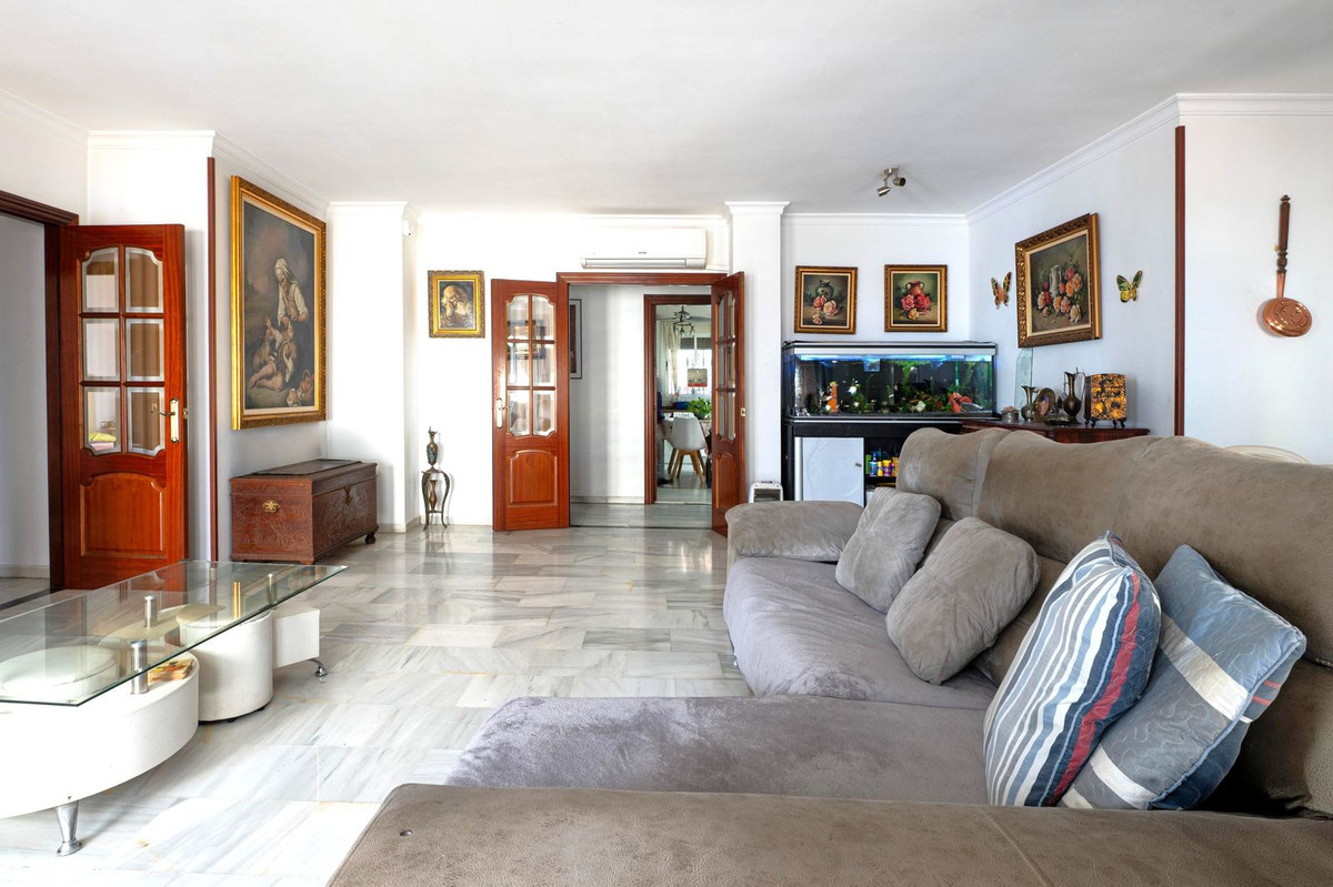 4 Bed Apartment for sale in Málaga Costa Del Sol, Málaga, Spain