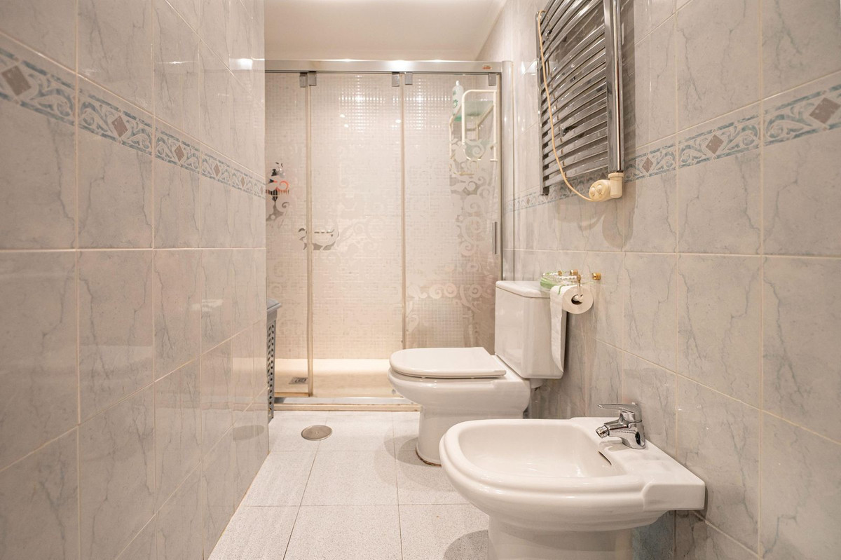4 Bed Apartment for sale in Málaga Costa Del Sol, Málaga, Spain