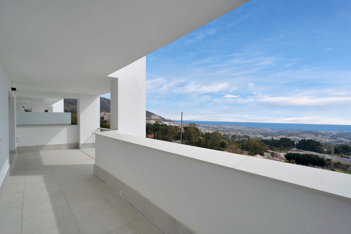 Se vende Apartamento Planta Media de 2 dormitorios en Costa Del Sol, Málaga, España