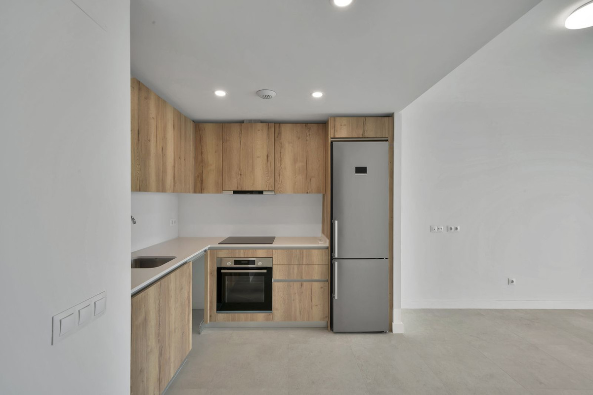 Se vende Apartamento Planta Media de 2 dormitorios en Costa Del Sol, Málaga, España
