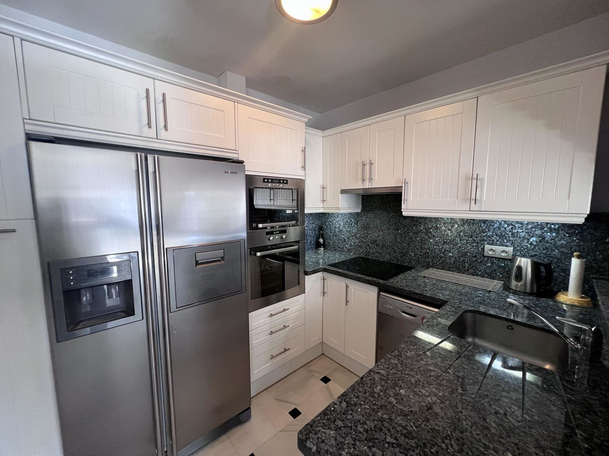 2 Bed Apartment for sale in Benamara Costa Del Sol, Málaga, Spain