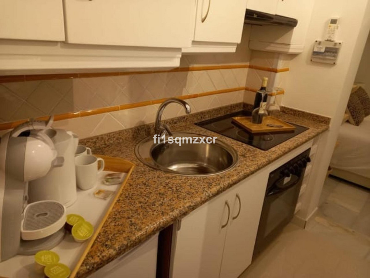 3 Bed Apartment for sale in Marbella Costa Del Sol, Málaga, Spain