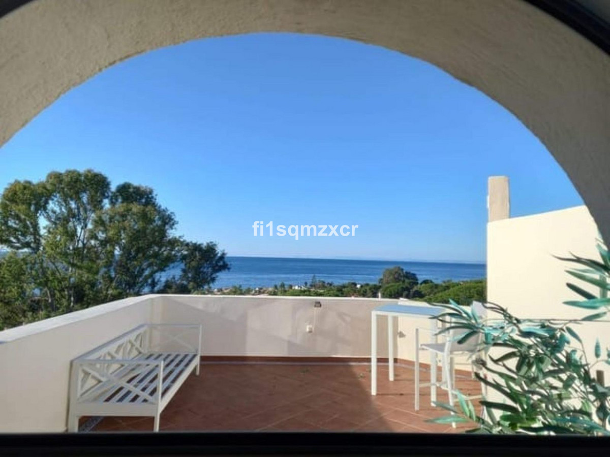 3 Bed Apartment for sale in Marbella Costa Del Sol, Málaga, Spain