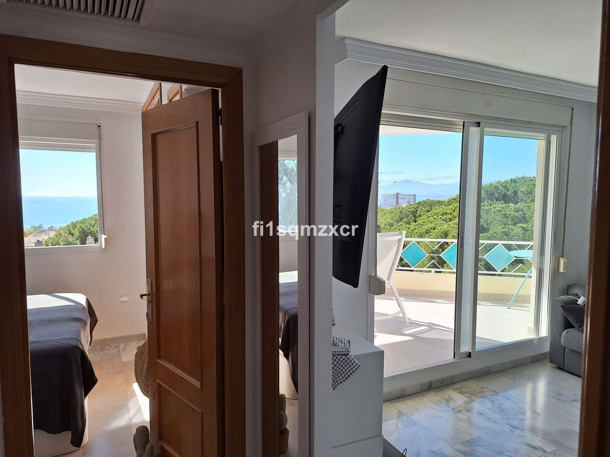 3 Bed Apartment for sale in Marbella Costa Del Sol, Málaga, Spain
