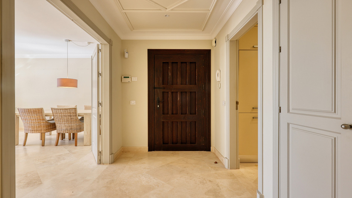 Se vende Apartamento Planta Media de 2 dormitorios en Costa Del Sol, Málaga, España