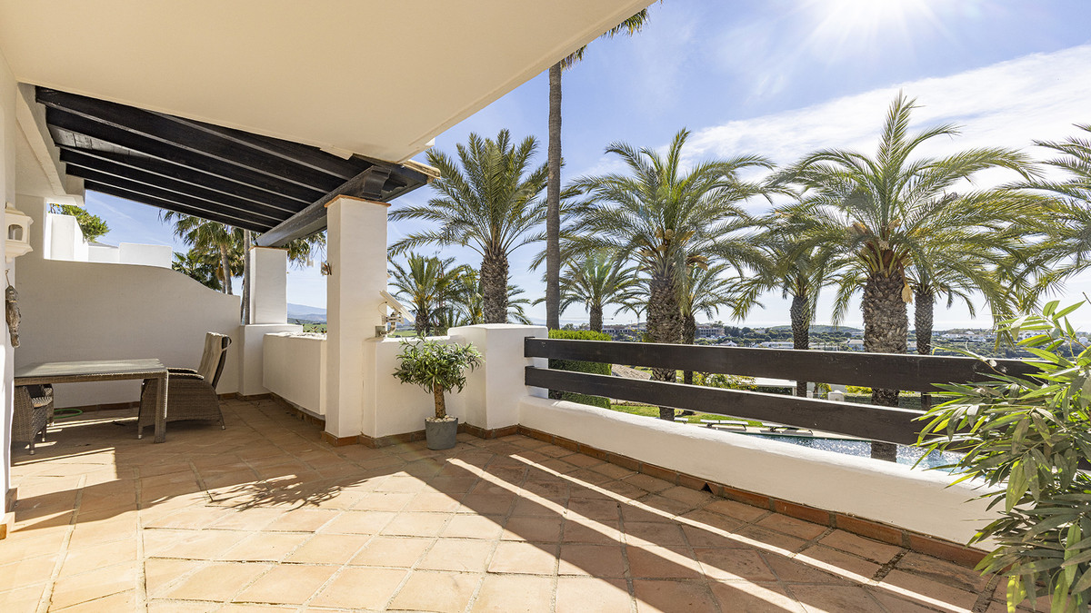 Se vende Apartamento Planta Media de 2 dormitorios en Costa Del Sol, Málaga, España