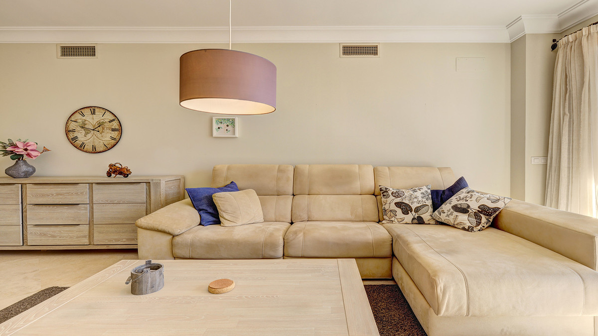 Se vende Apartamento Planta Media de 2 dormitorios en Costa Del Sol, Málaga, España