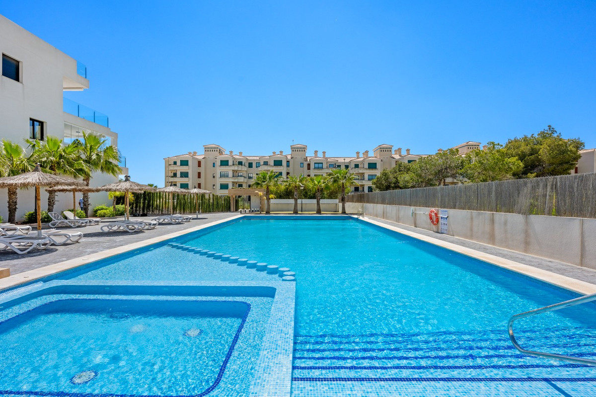 Se vende Ático de 2 dormitorios en Costa Blanca, Alicante, España