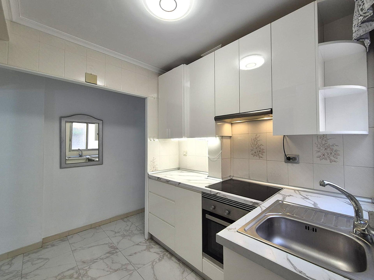 Se vende Apartamento Planta Media de 3 dormitorios en Costa Blanca, Alicante, España