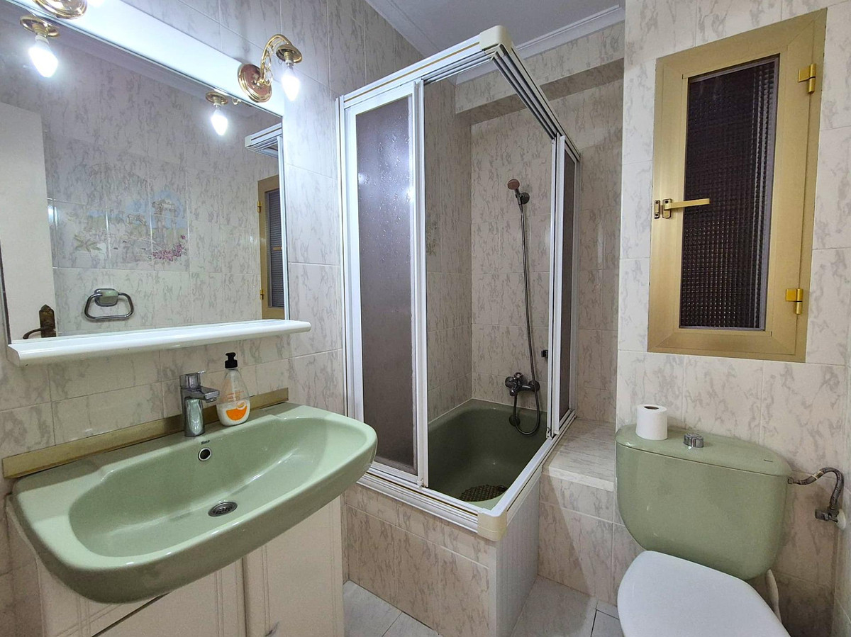 Se vende Apartamento Planta Media de 3 dormitorios en Costa Blanca, Alicante, España