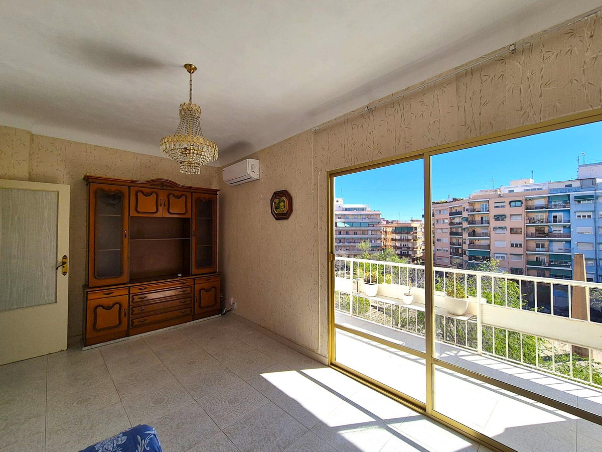 Se vende Apartamento Planta Media de 3 dormitorios en Costa Blanca, Alicante, España