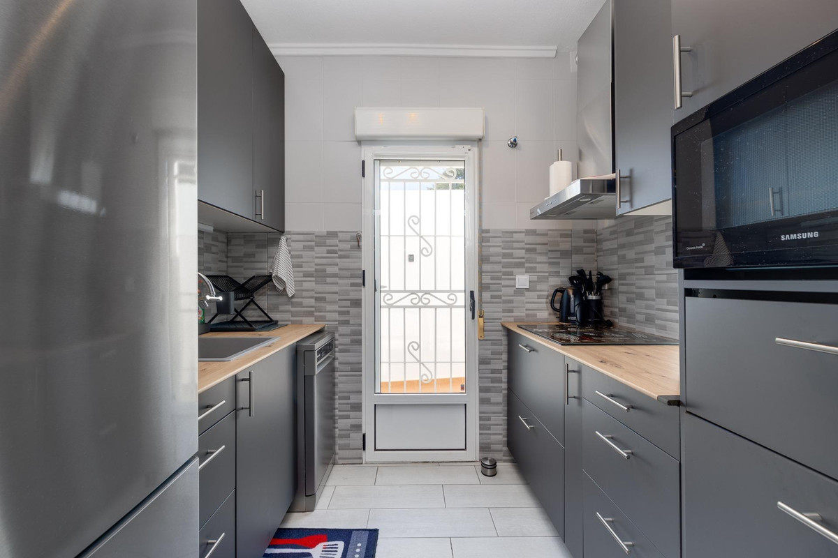 Se vende Pareada de 3 dormitorios en Costa Blanca, Alicante, España