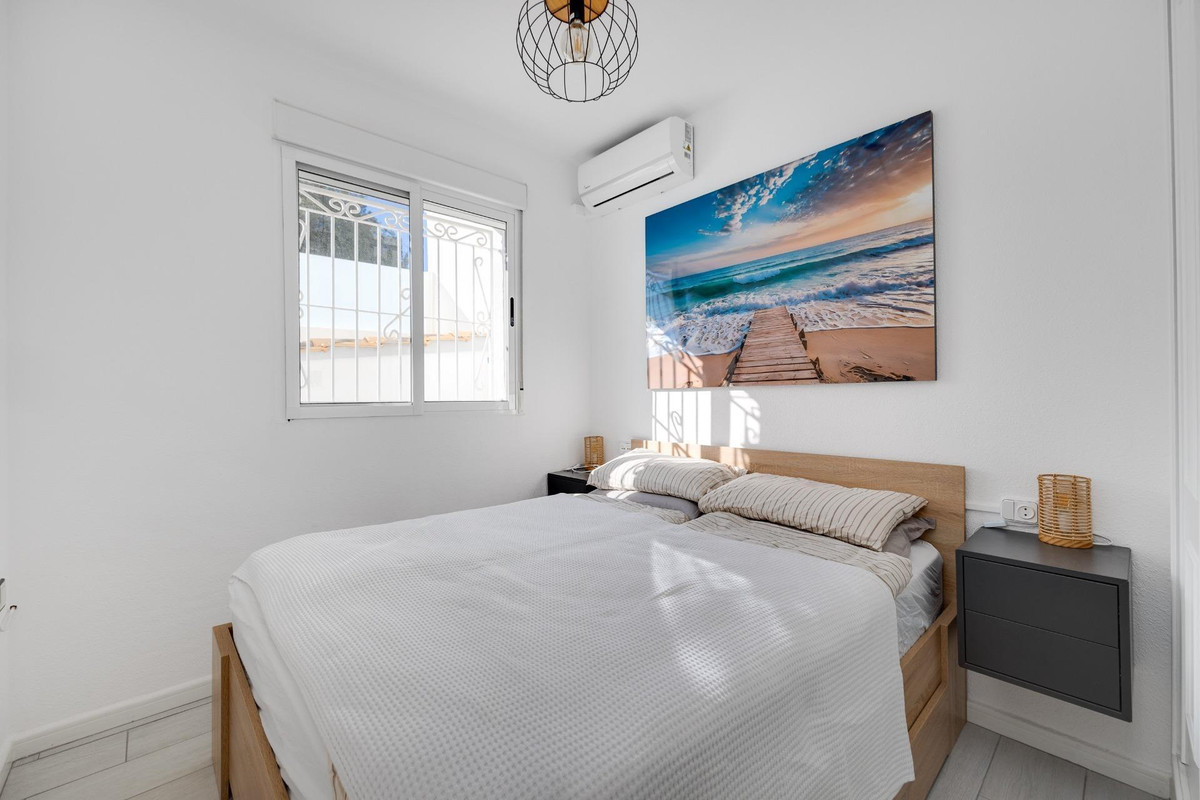 Se vende Pareada de 3 dormitorios en Costa Blanca, Alicante, España