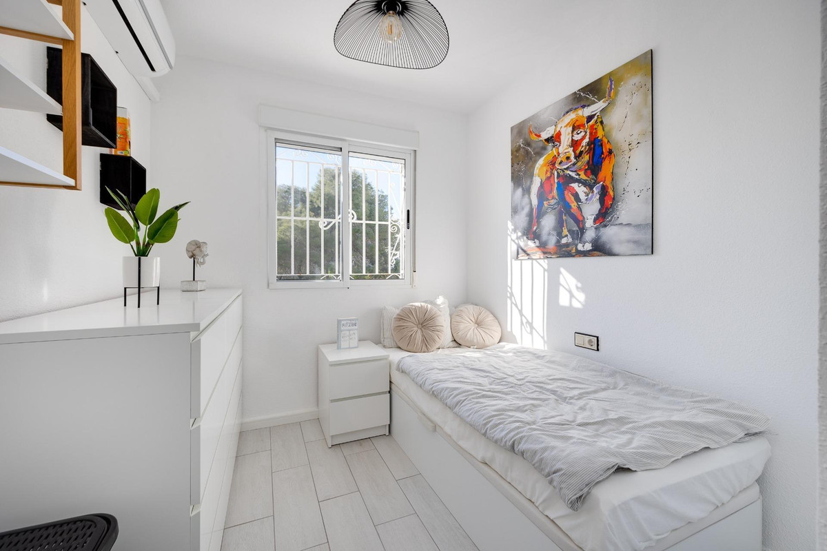 Se vende Pareada de 3 dormitorios en Costa Blanca, Alicante, España