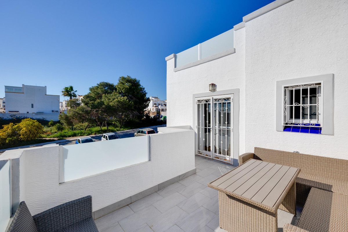Se vende Pareada de 3 dormitorios en Costa Blanca, Alicante, España