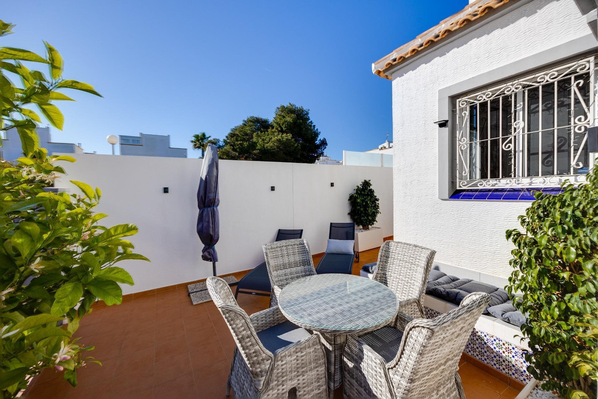 Se vende Pareada de 3 dormitorios en Costa Blanca, Alicante, España