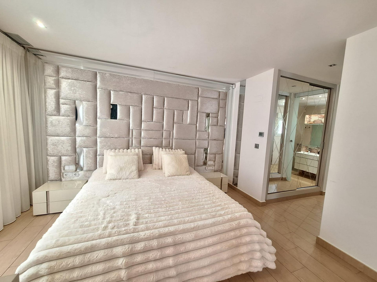 2 Bed Townhouse for sale in Torrevieja Costa Blanca, Alicante, Spain