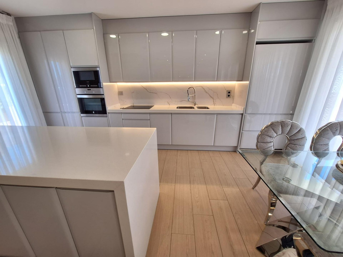 2 Bed Townhouse for sale in Torrevieja Costa Blanca, Alicante, Spain