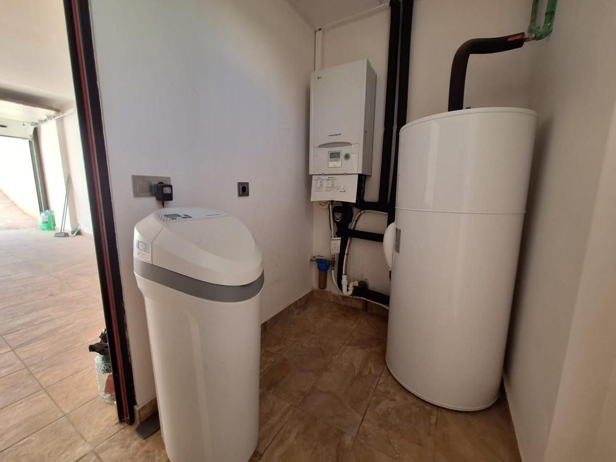 2 Bed Townhouse for sale in Torrevieja Costa Blanca, Alicante, Spain