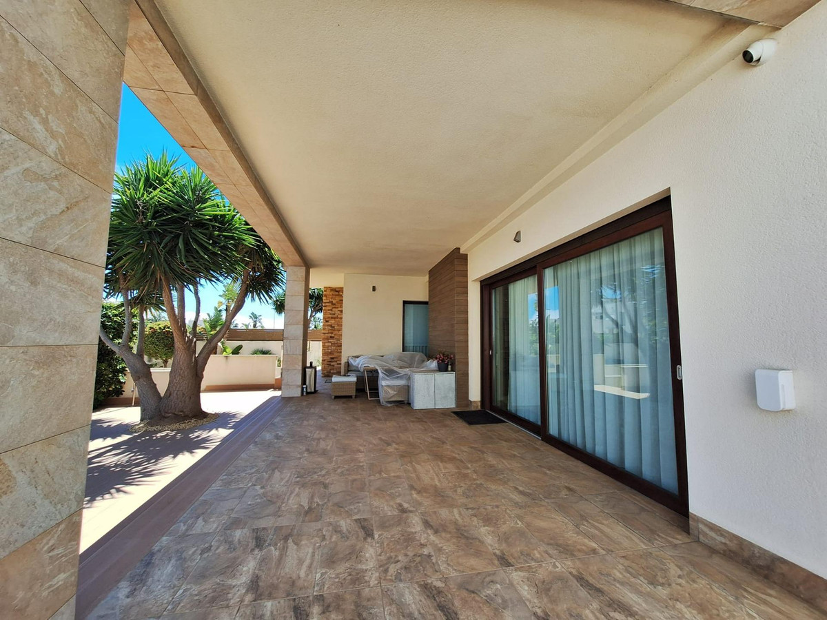 2 Bed Townhouse for sale in Torrevieja Costa Blanca, Alicante, Spain