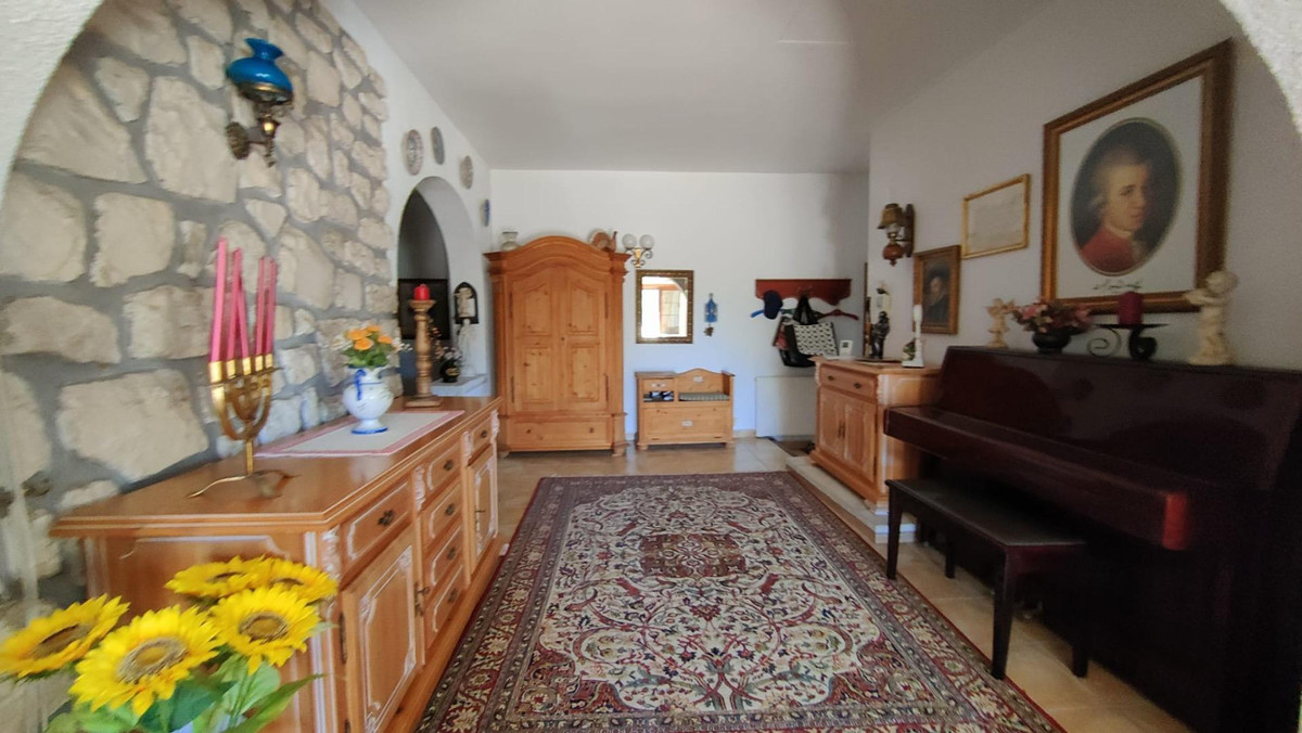 5 Bed Townhouse for sale in Moraira Costa Blanca, Alicante, Spain